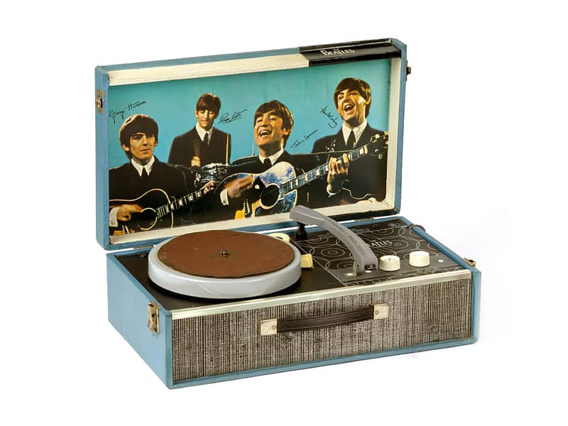 BEATLES RECORD PLAYER